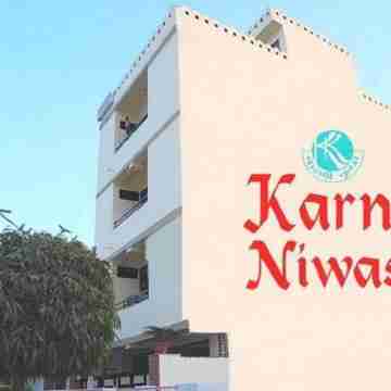 Karni Niwas Hotel Exterior