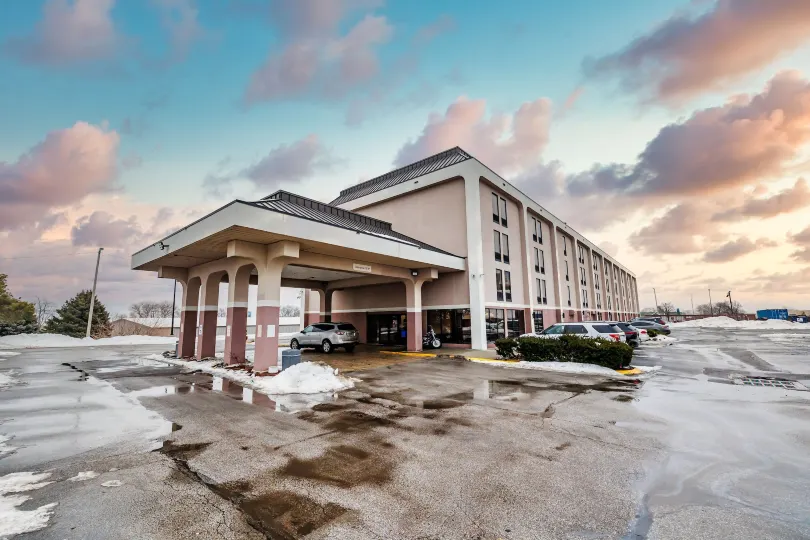 New Victorian Inn & Suites Omaha