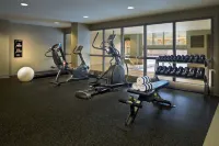 Executive Suites Hotel and Resort - Squamish BC - Gym