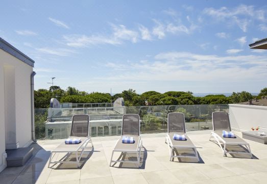 호텔 뉴 프리울리의 현대적인 스파 공간