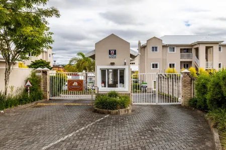 Modern Executive Unit Отели в г. Gonubie