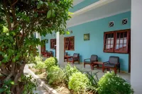 RedDoorz Plus Syariah Near Stasiun Pekalongan 2 Hotels in der Nähe von Universitas Pekalongan