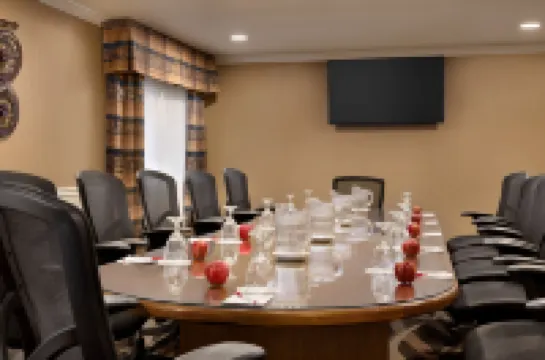 Ramada by Wyndham Spokane Airport