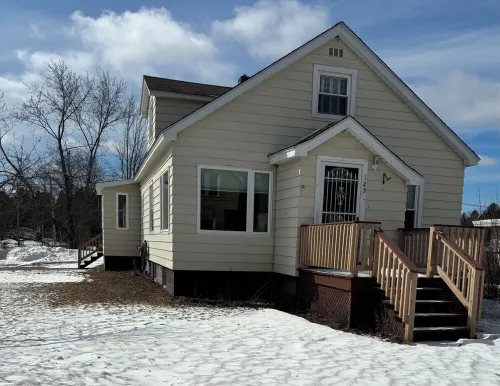 Charming 3-bedroom house with WiFi and AC in Gwinn