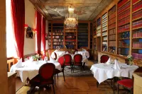 哈林格斯洛特-加龍省飯店 尼奈斯港住宿飯店