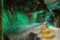 Carat Hotel Yerevan - Hot Tub