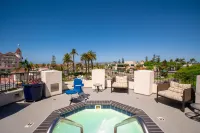 Coronado Beach Resort - Beach