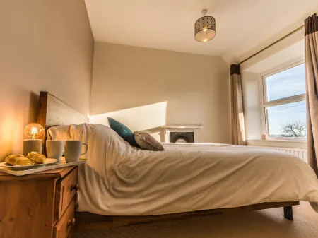 Tring-on-Tor Отели рядом с достопримечательностью «Шерифф Филдс»