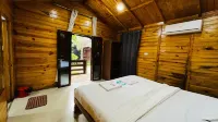 Palolem Luxuries Beach Cottages - spa