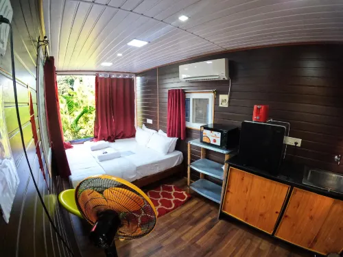 Wow Farm House Hotels in Bommayapalayam