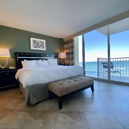 Radisson Suite Hotel Oceanfront