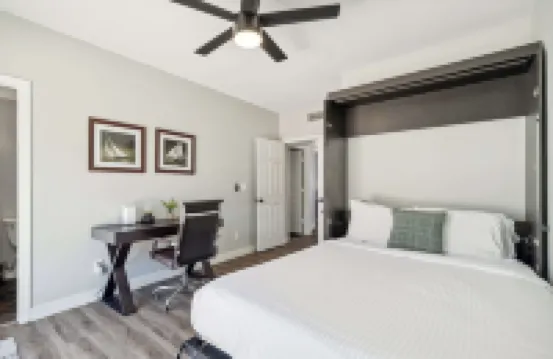 5Bdr with Pool and Scenic Golf Views!