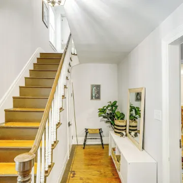 Historic Catskills Farmhouse: Ski, Hike & Relax!