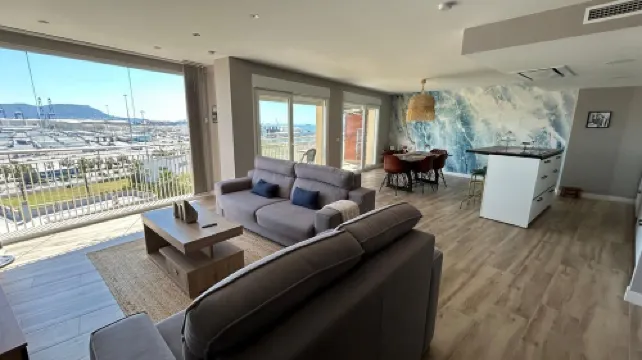 Modern and Spacious Apartment in Algeciras | Bay Views | Near the Port