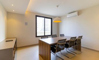 Kaza Noah Jacques Pilon Centro