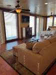 Charming Boathouse studio in beautiful Benton, LA with AC!