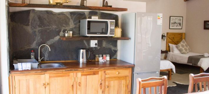 Aan Die Oewer Guest House Hotels in Western District