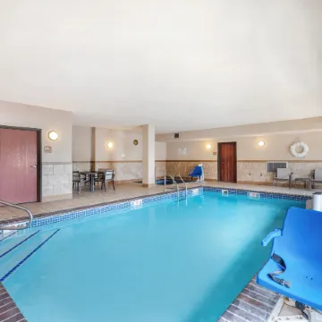 Clarion Pointe Sioux Falls Airport Отели в г. Су-Фолс