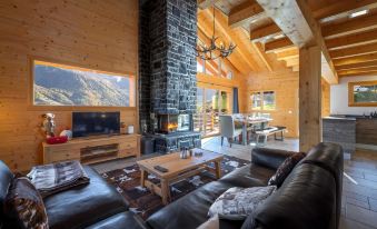 Chalet Amerhone - Luxury Chalet with Jacuzzi