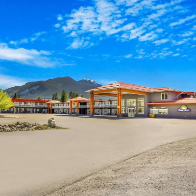 Days Inn by Wyndham Golden Hotels near Emerald Lake
