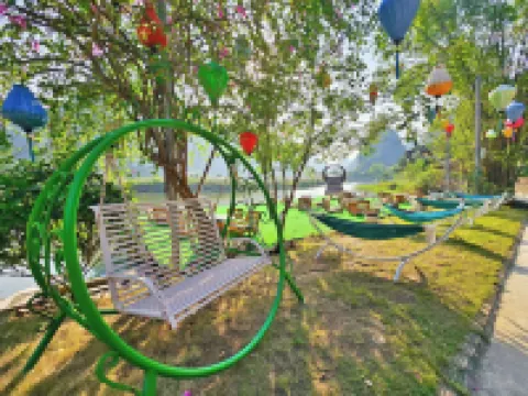 An Riverside Ecolodge