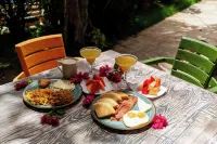 Sky Natural Museum Hotels in Sopetran