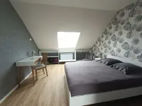 Room in 2-person apartment Ecommoy 호텔