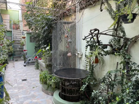 Spacious and comfortable room in the very center of the city