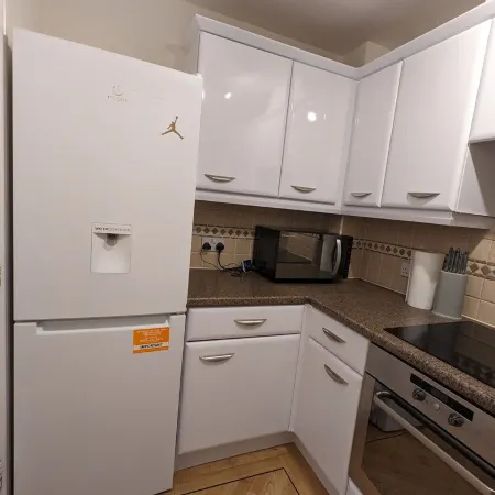 Greatmindz Abode - 3 bedroom townhouse close to airport, NEC, train station