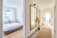 Bernstein Apartment #2 on the Goitzsche with direct lake view Hotels in Muldestausee