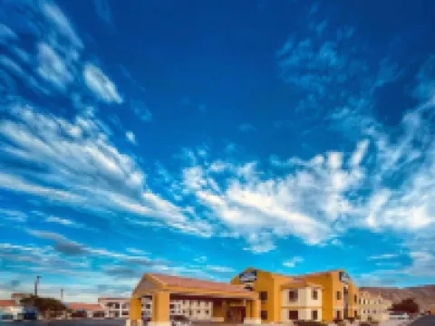 Oasis Inn and Suites 29 Palms Hotel Joshua Tree National Park