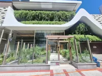 Luxury apartment, (150m) from the sea and wonderful leisure for the family.