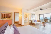 Avani Quy Nhon Resort - Pool