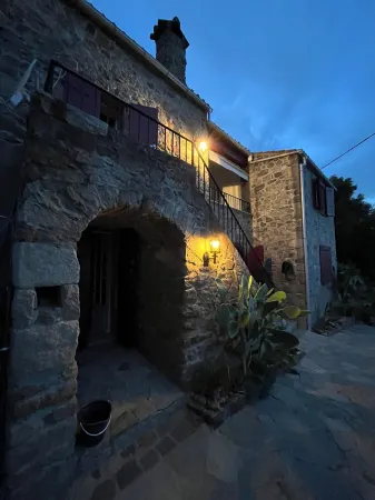 The house by the se Отели в г. Сари-Соленцара