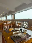 Grand Laurel Hotel Các khách sạn ở Botataung