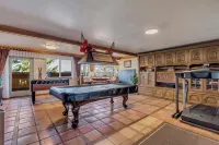 Ski In/Ski Out Authentic German Bavarian Chalet