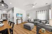 Cape Cottages by Panhandle Getaways فنادق في بورت سانت جو