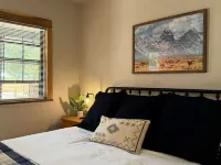 Room 2:  Gold Pan Nest -15 Minutes to Red River/Angel Fire Hotels in Eagle Nest