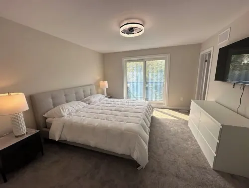 Executive Townhouse on a Ravine