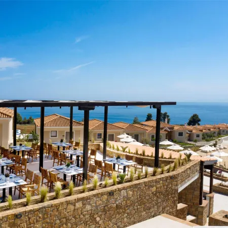 Zeus Eleva Ajul, a Registry Collection Hotel