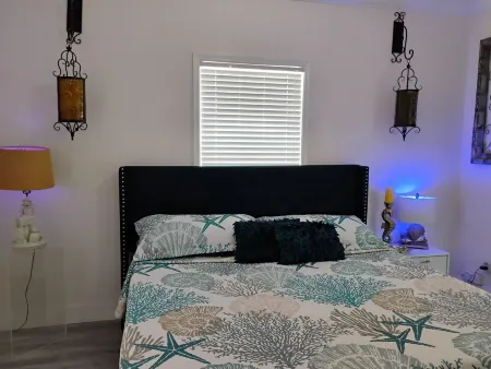 Charming 3-bedroom house in Big Pine Key near Beach and Key West Отели рядом с достопримечательностью «Блу Хол»