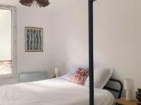"Au nom de la Rose", Beau 3 Pièces en Centre-ville Hotels in Provins