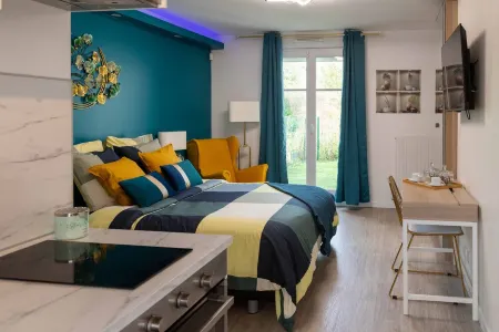 LILYA House - at 5 min to Carré Sénart - Parking - Wi-Fi - Netflix - Prime