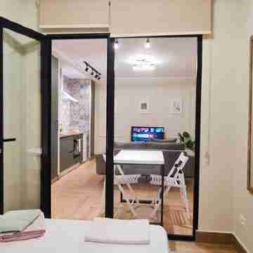 2V1__Center Apartment 4Enjoy a experience at this centrally-located place. Rooms