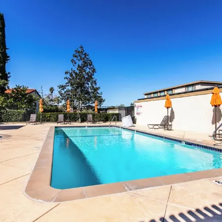 Stylish & Cozy 1BR Retreat Perfect for Work & Travel Prime Location!