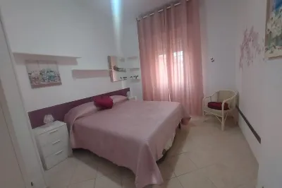 "The Hawthorn Pitchers" Apartments Hotel in zona Stabilimento PICCOLA CAPRI