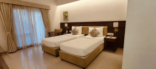 The Pavillion Hotel - Nestled in Nature - Family