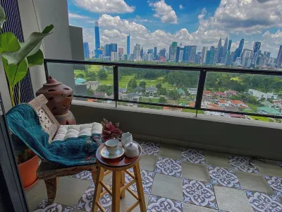 Halal Luxe: 2BR Iconic KL Views w Full Kitchen Hotel a Desa Pandan