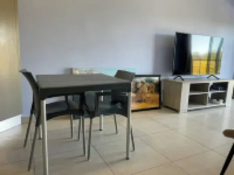 Short Stay Let in Klein Windhoek - Please check with us before booking