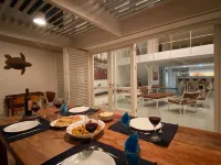 4 Bedroom Private vacation home in Vila do Maio Hôtels à : 